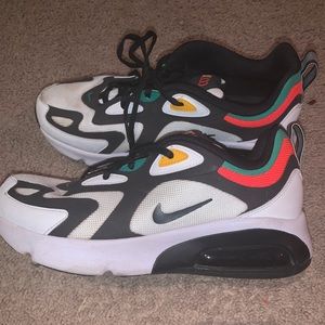 Nike Air Max 200 Size 7 Pre-Owned.